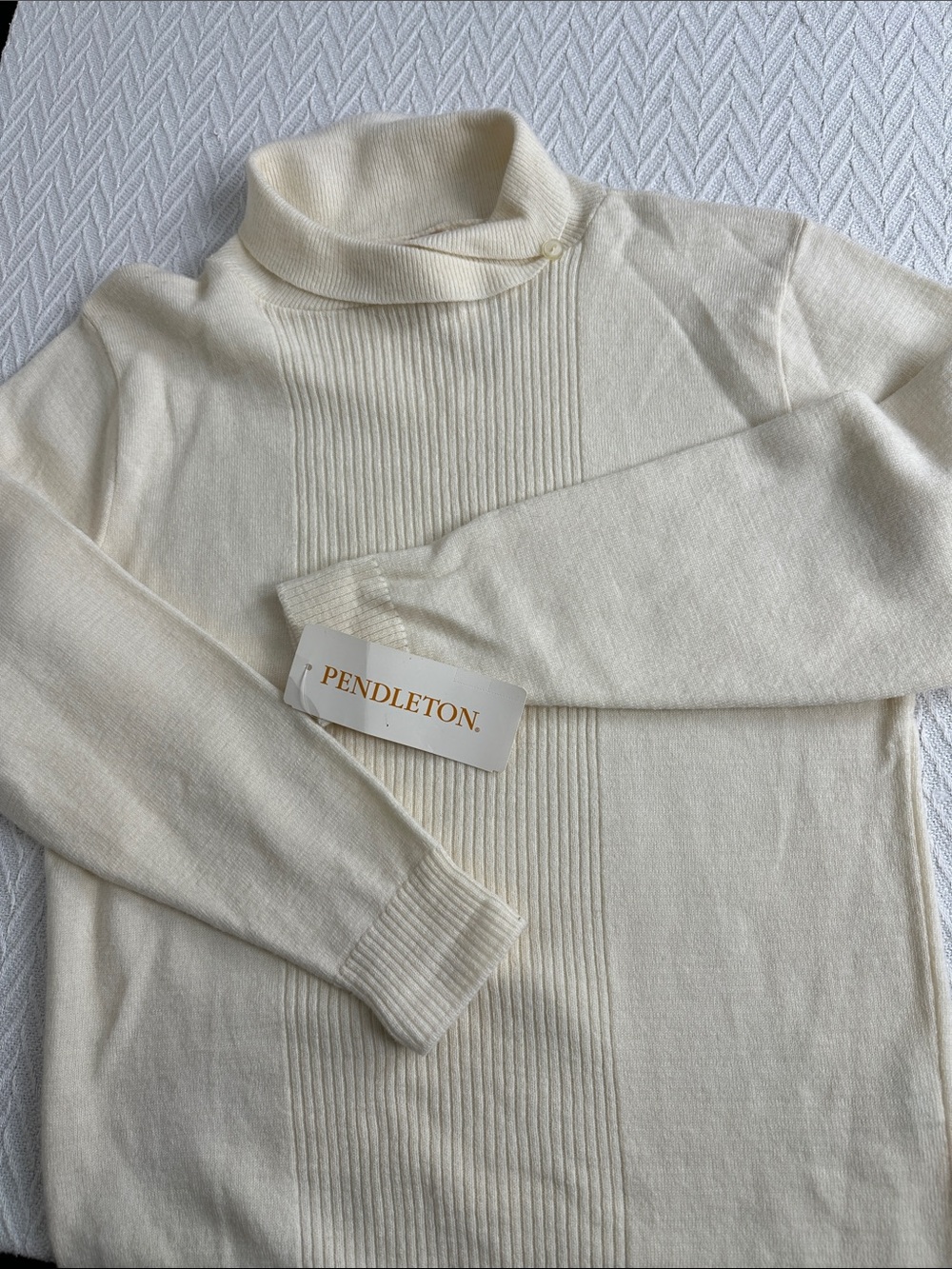 Vintage Pendleton wool 100% minimalist feminine neutral cream NEW